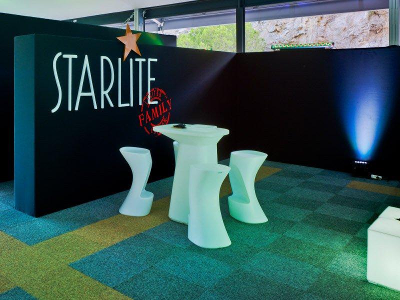 Polyethylene high table | Moma Aire High by Vondom
