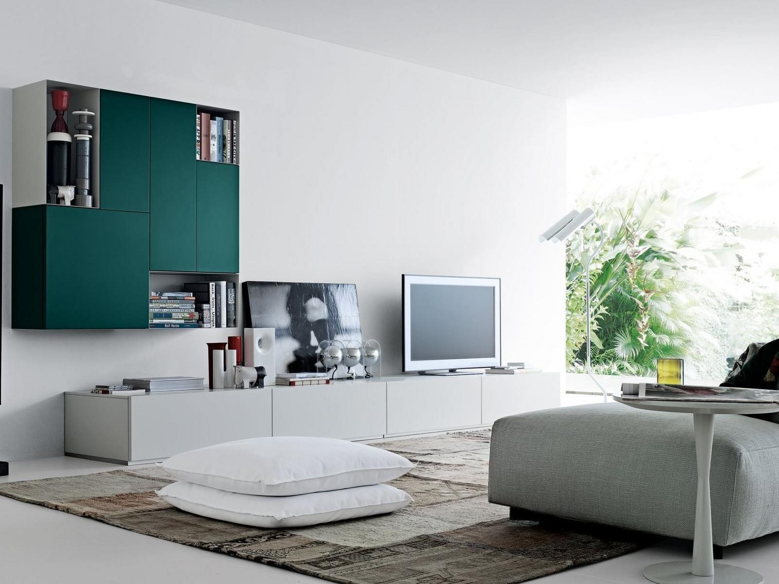 Sectional TV wall system | Sintesi by Poliform