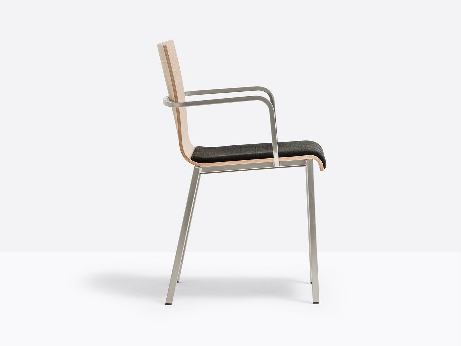 Stackable chair | Kuadra Xl 2412 by Pedrali