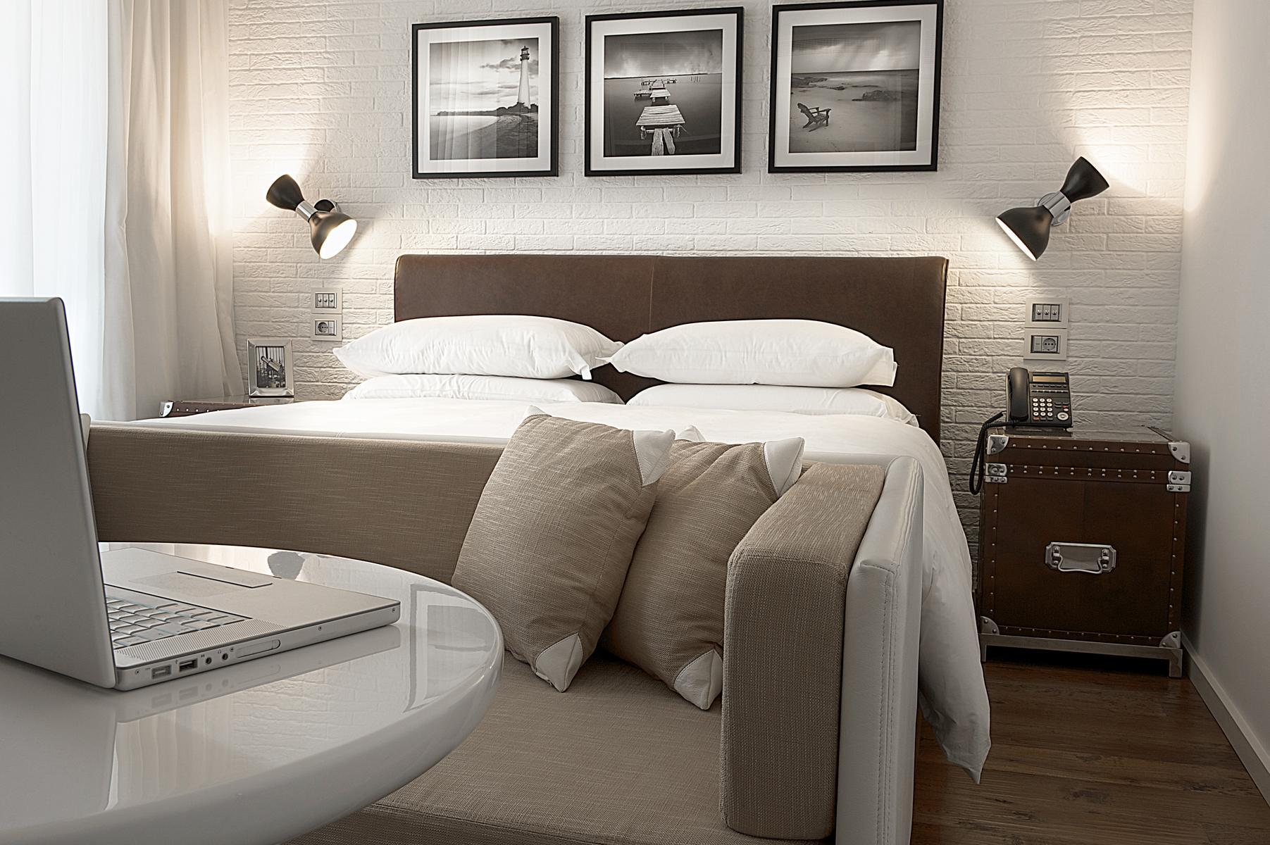 LED adjustable wall lamp | Tata by Contardi