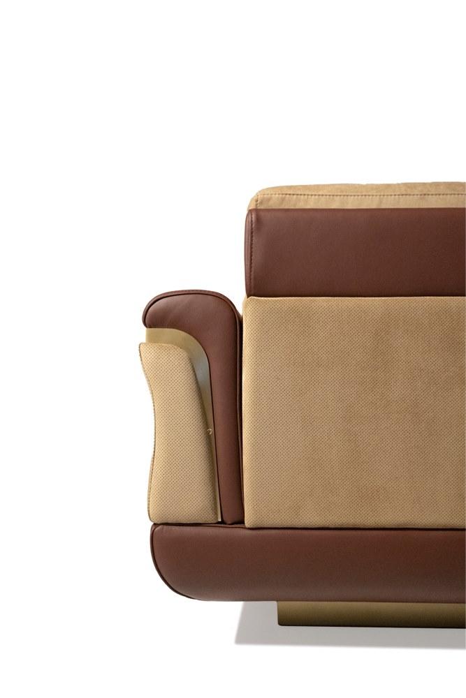 Sectional curved leather sofa | Adone by Mantellassi 1926