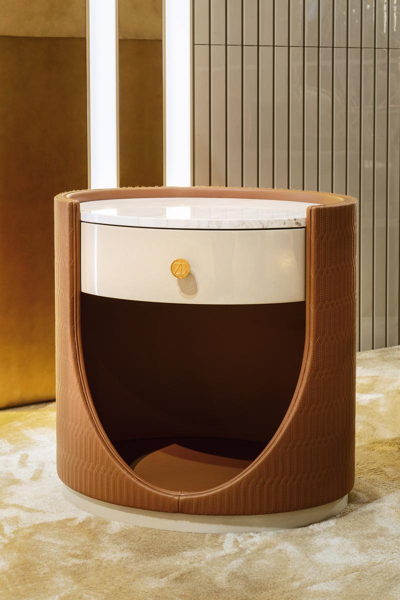 Oval bedside table with drawers | Elypse by Bruno Zampa