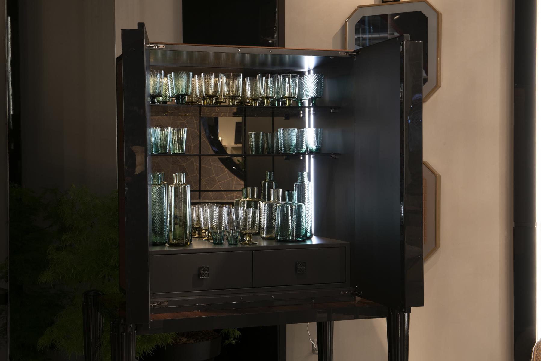 Bar cabinet covered in nabuk with integrated lighting | Richelieu by Bruno Zampa
