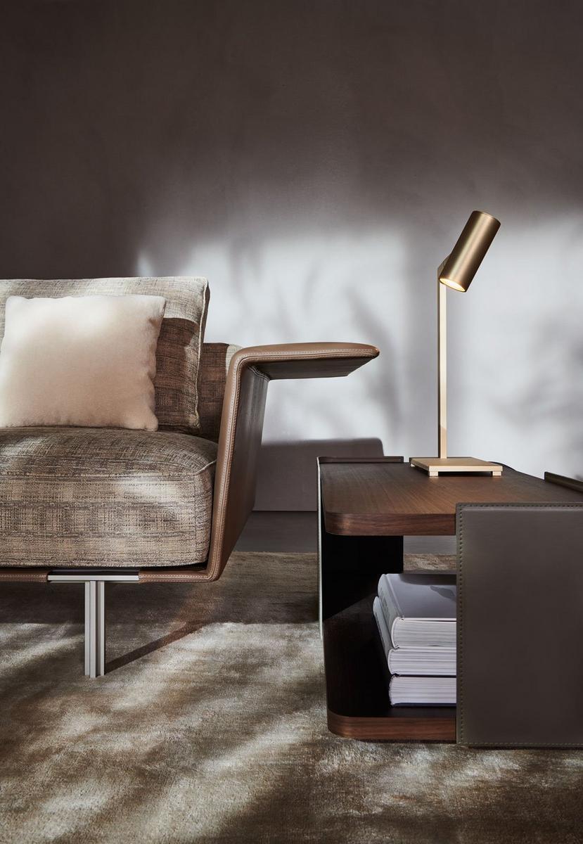 Wooden coffee table with integrated magazine rack | Hubert by Molteni