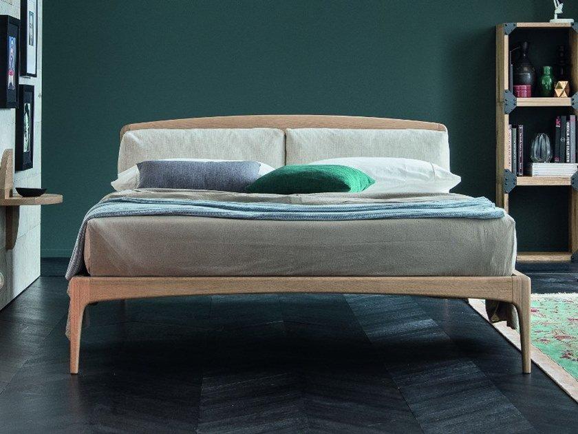 Oak double bed with upholstered headboard | Nice by Altacorte