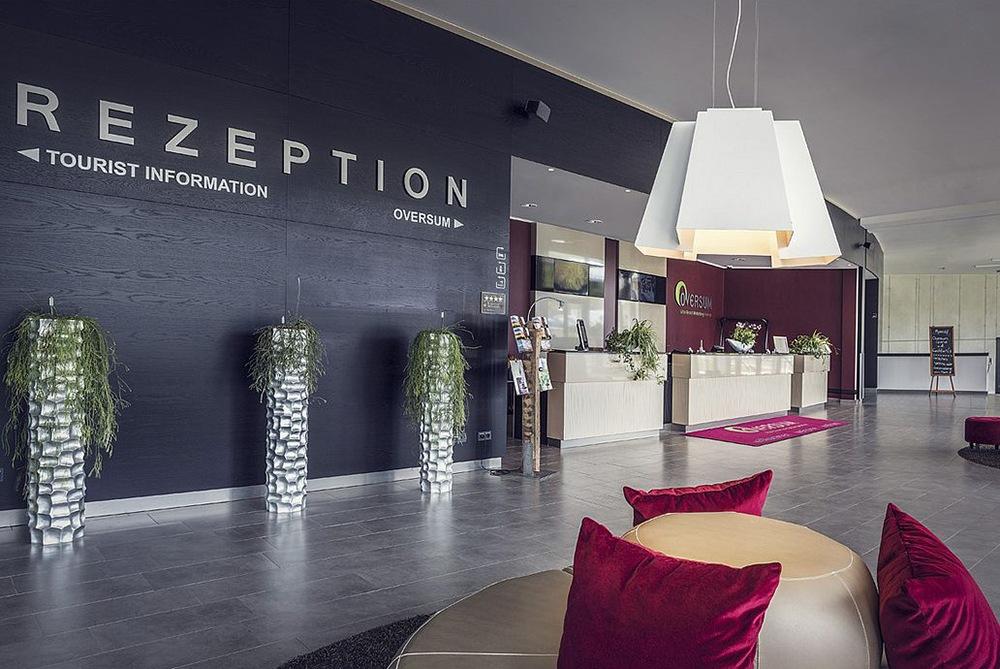 Metal pendant lamp in a contemporary style | Soberbia by SLV