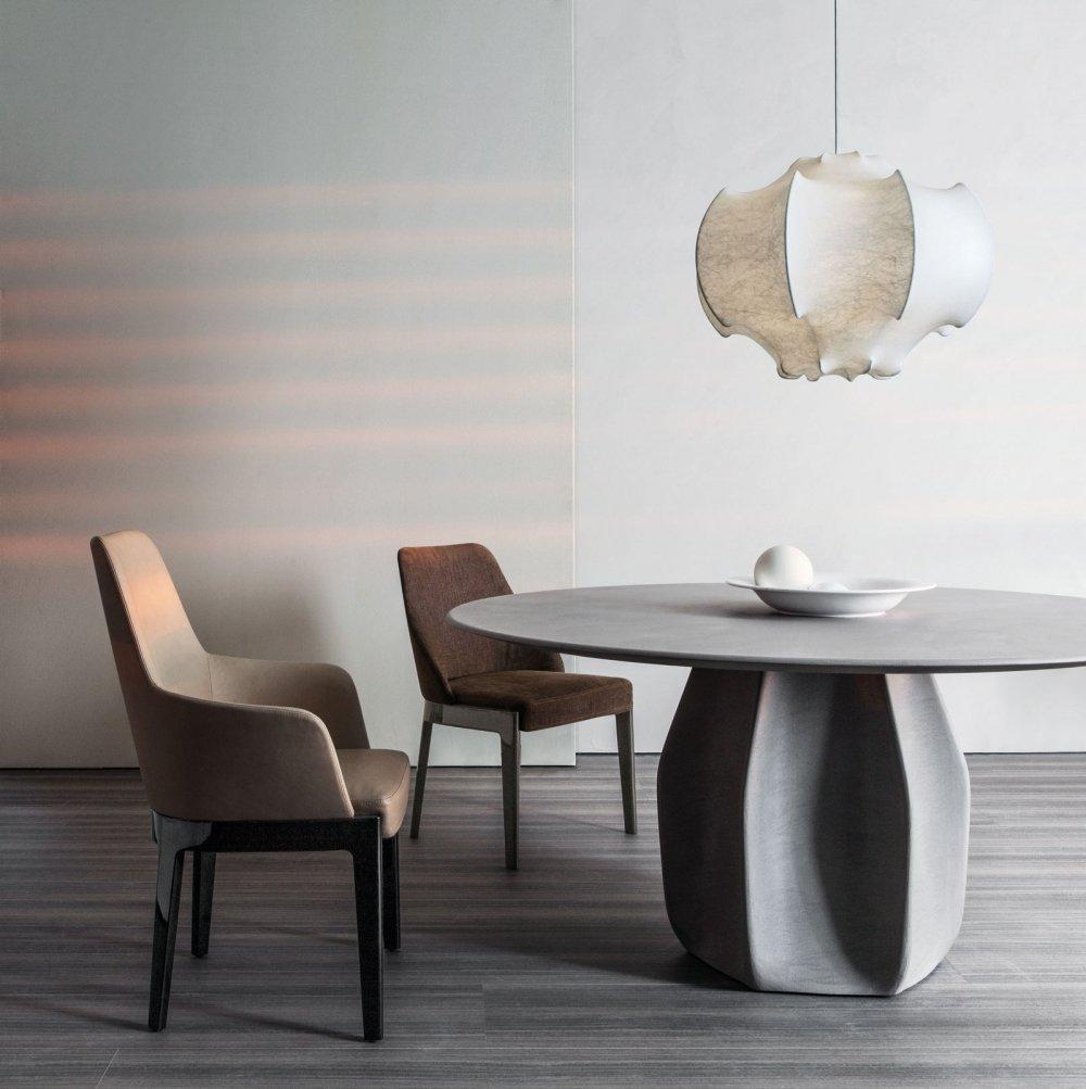 Upholstered leather chair | Chelsea by Molteni