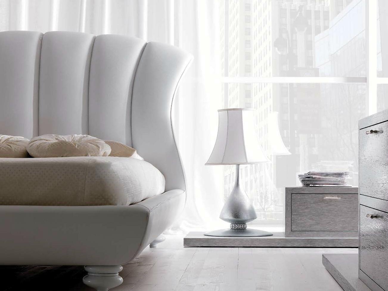 Leather double bed | Leon by Corte Zari