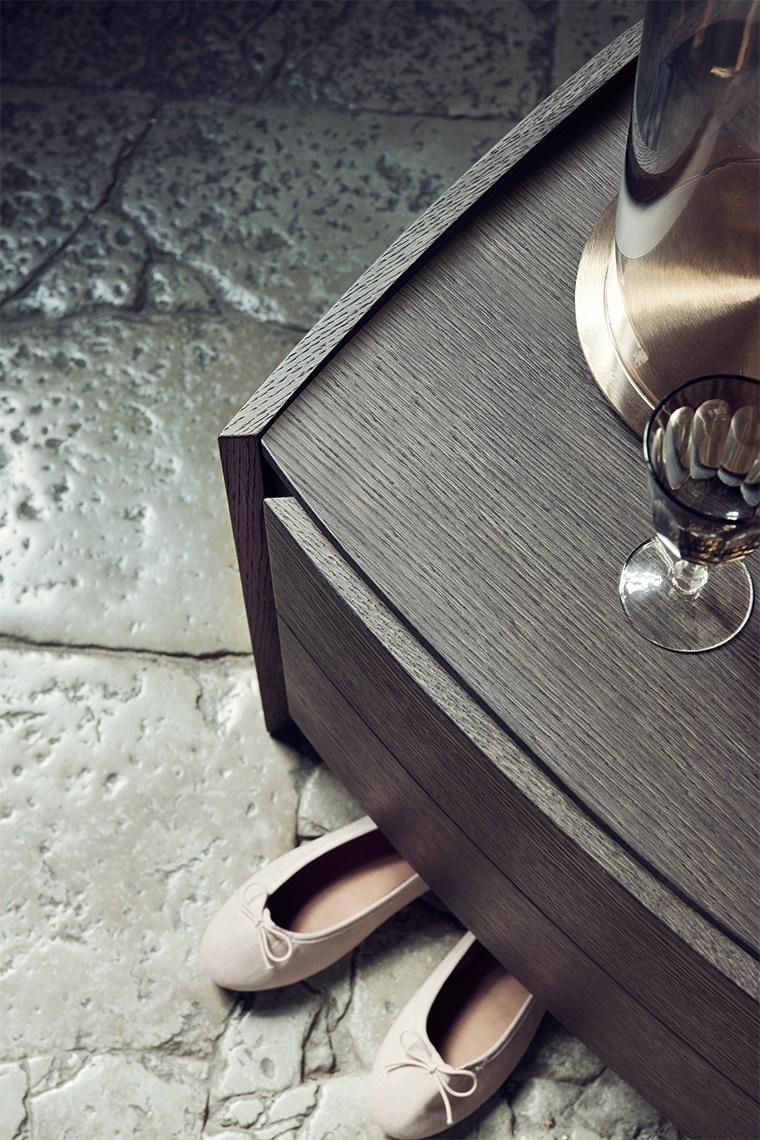 Rounded lacquered chest of drawers with integrated handles | Adj by ALF Dafre