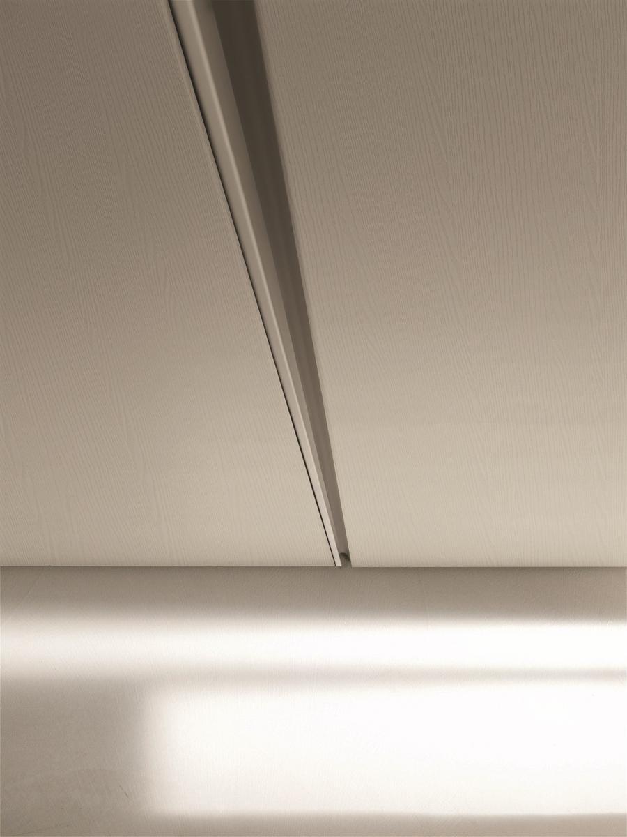 Wooden wardrobe | Gola by Tomasella