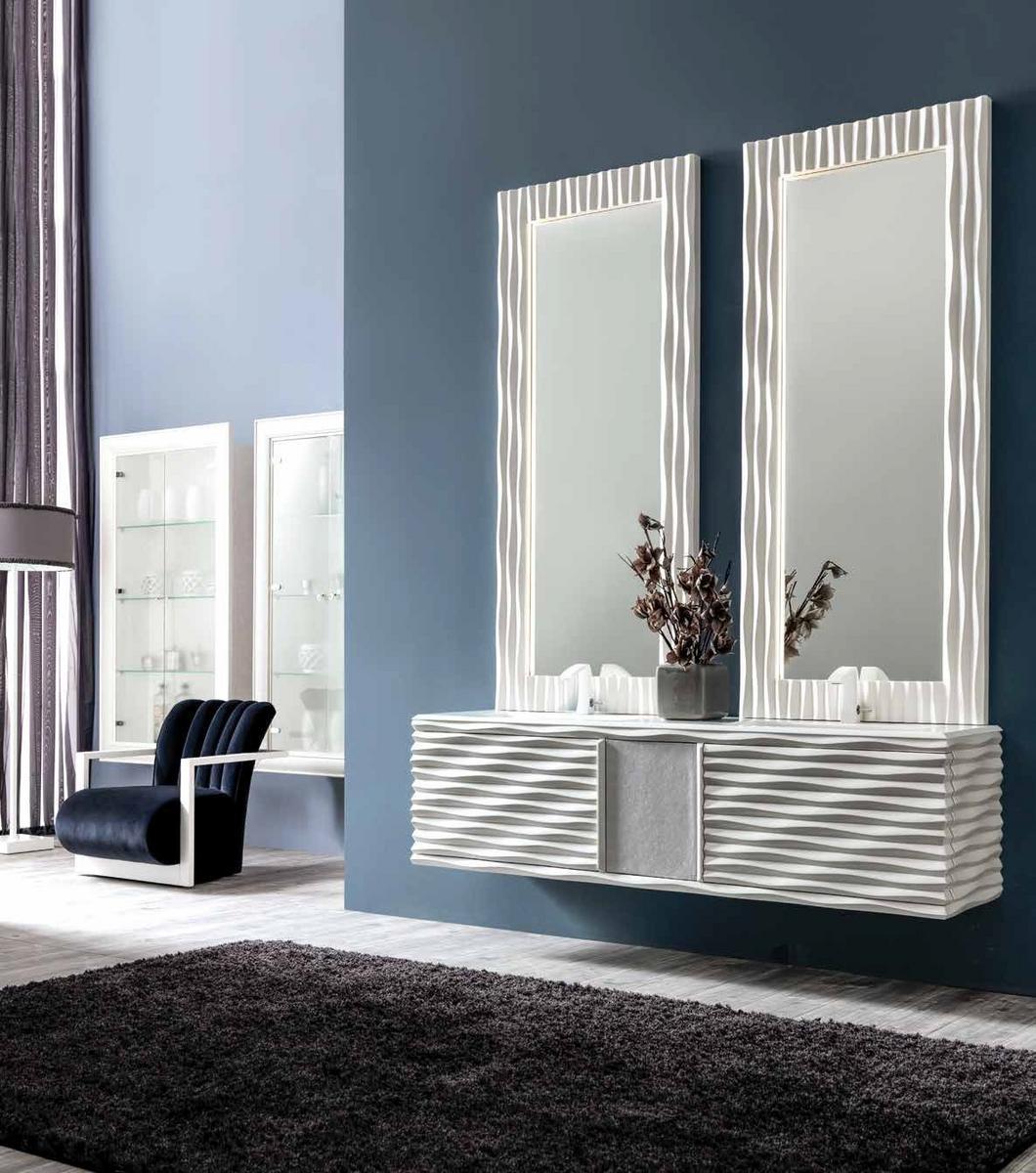 Upholstered armchair with armrests | Leon by Corte Zari