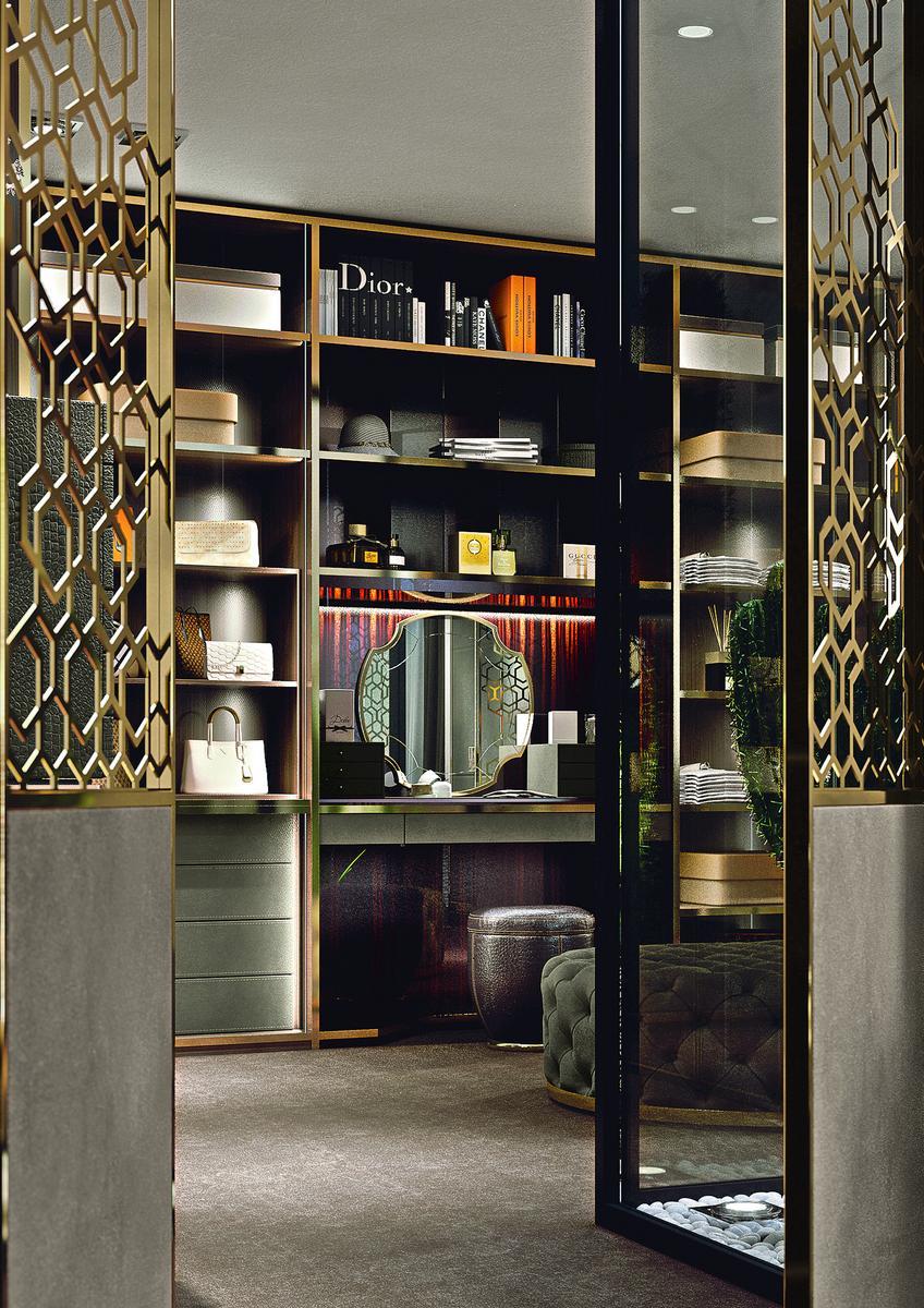 Modular wood walk-in closet | Atelier by Longhi