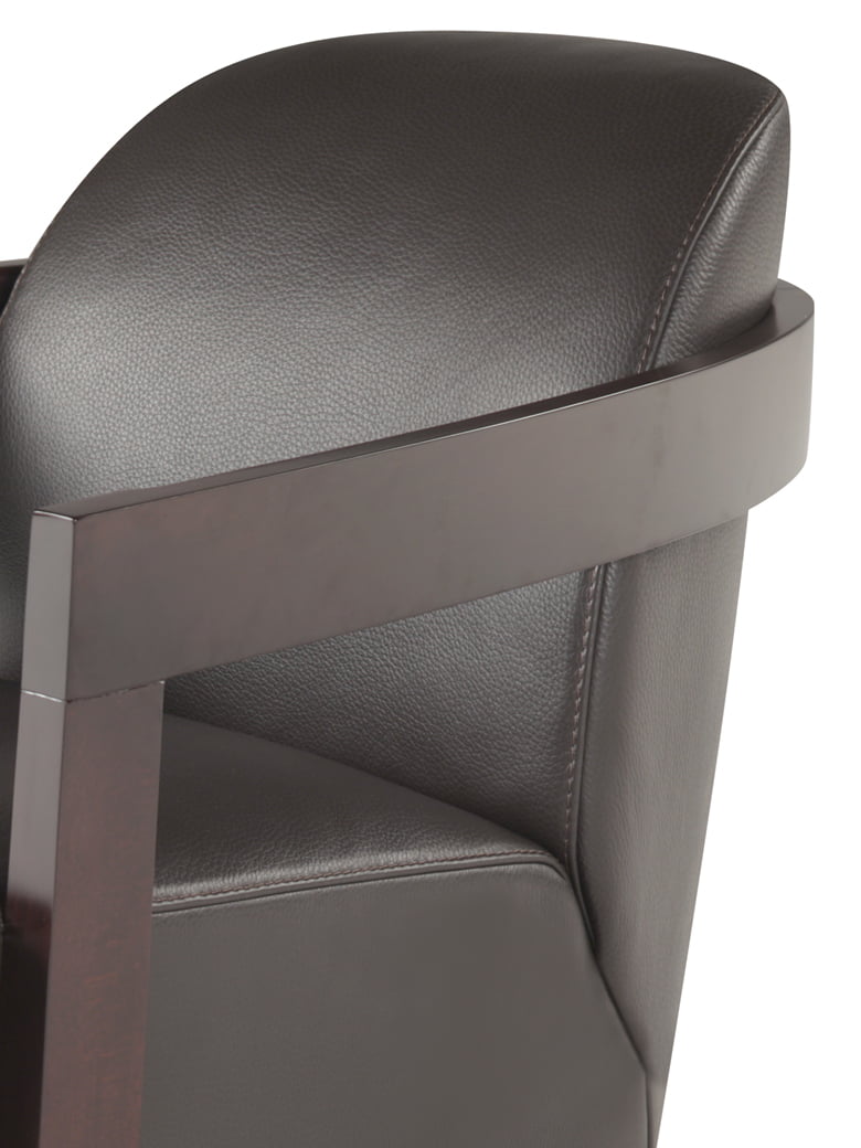 Elegant Grand Hotel armchair, timeless design, highly comfortable, fits any decor, customizable beech wood finishes, simple yet sophisticated lines. | Grand hotel by Calia Italia