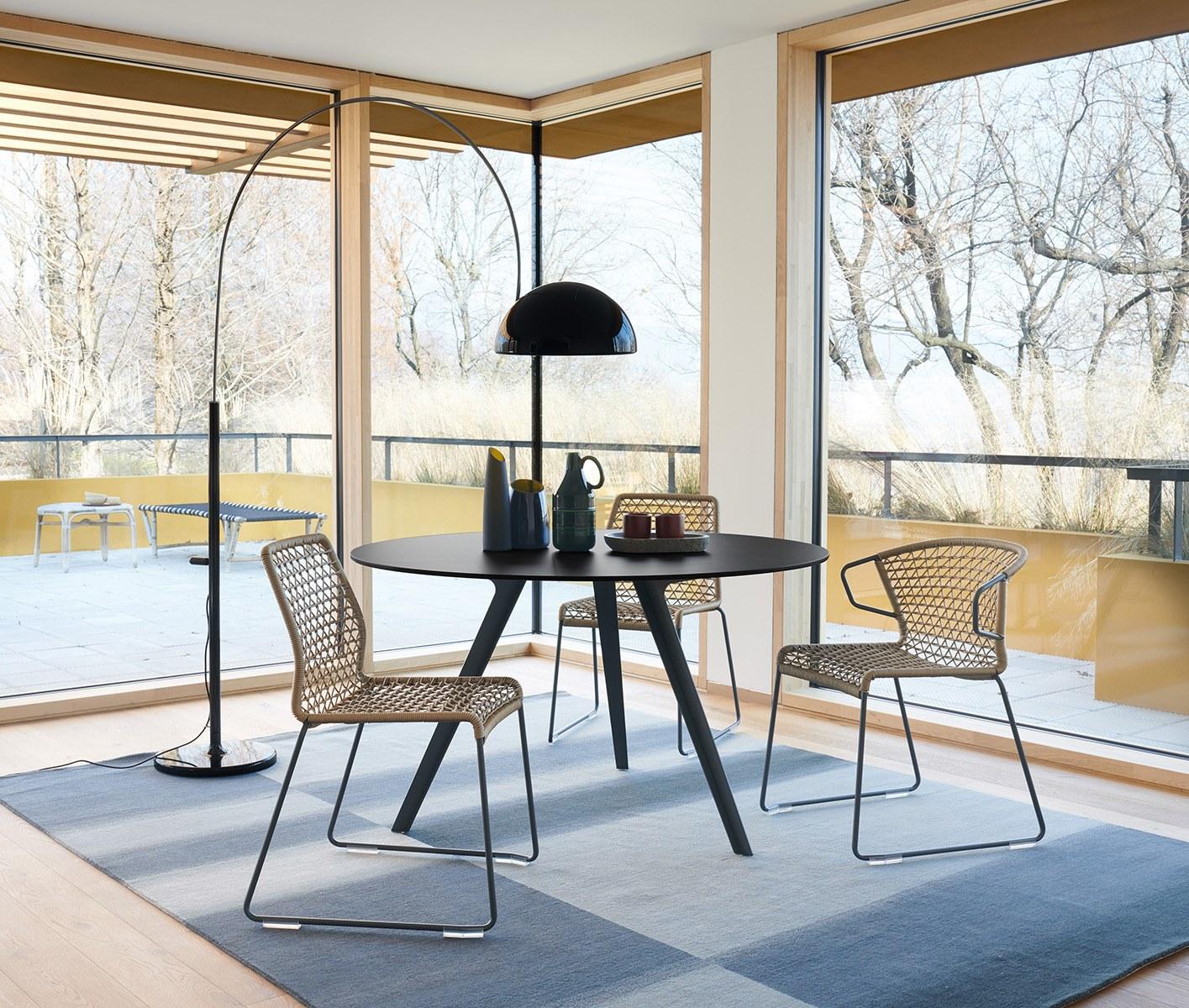 Sled base stackable chair | Vela by Potocco