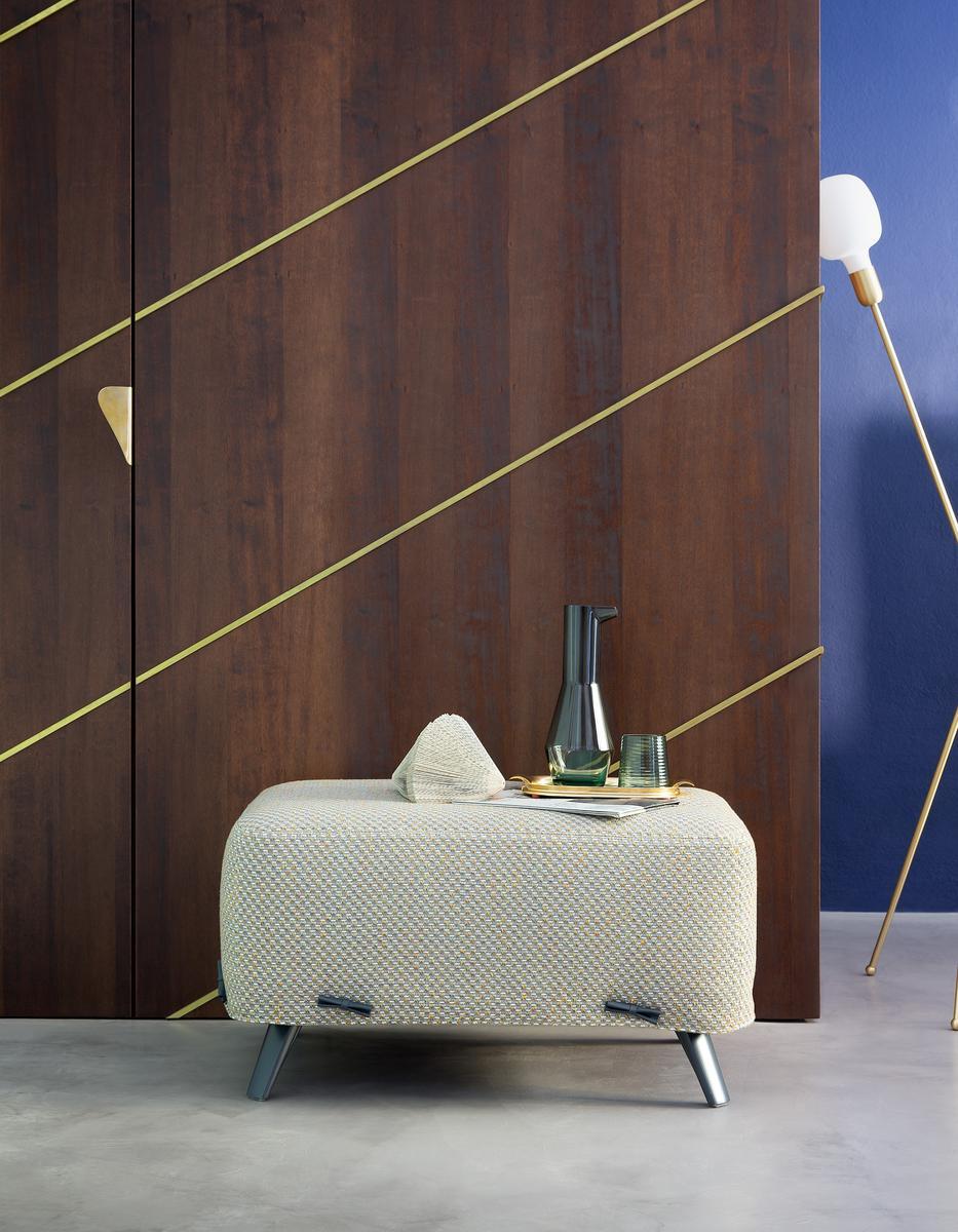 Upholstered pouf | Cuff by Bonaldo