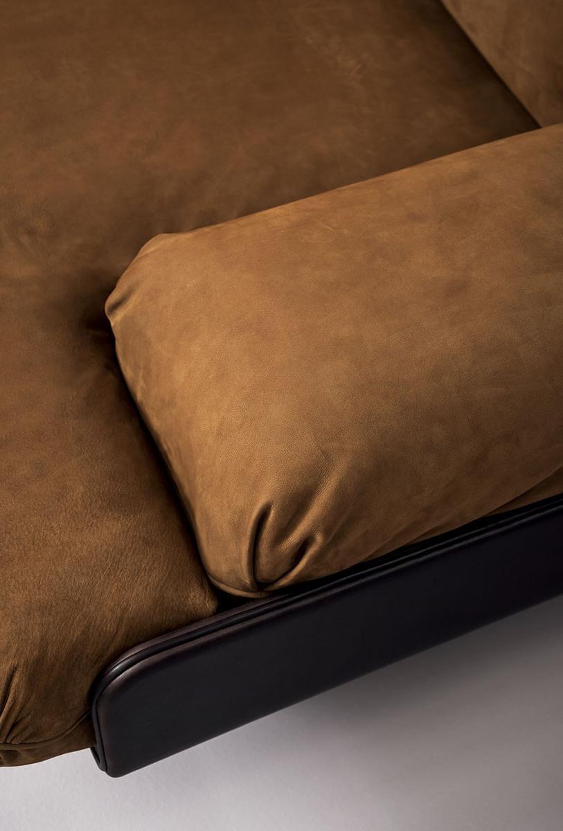 Leather armchair with armrests | Bardot by Baxter