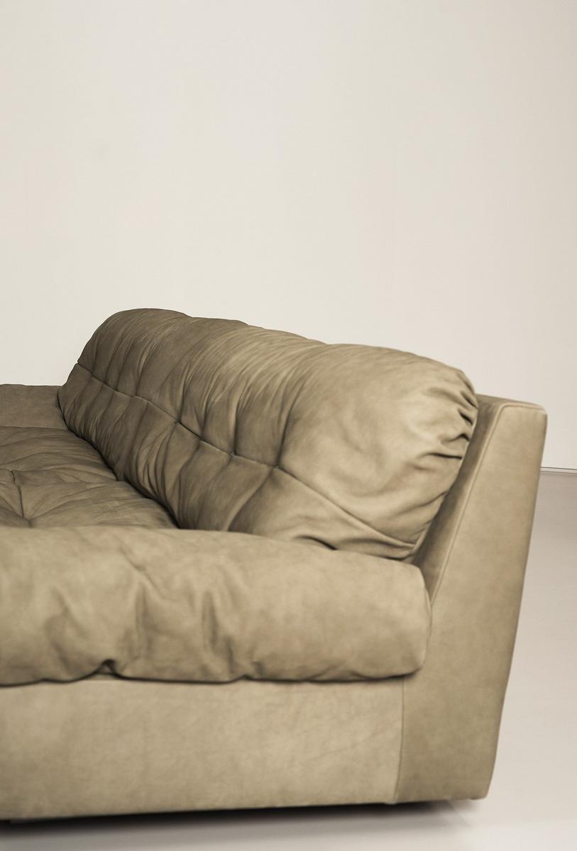 Leather sofa | Milano by Baxter