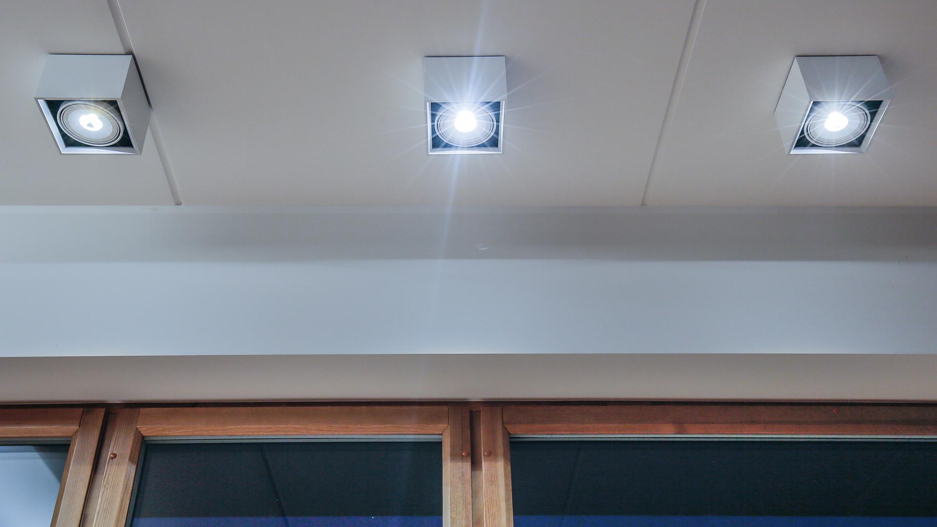 LED ceiling aluminium spotlight | Orbital Surface 1 Lark-111 by Arkoslight