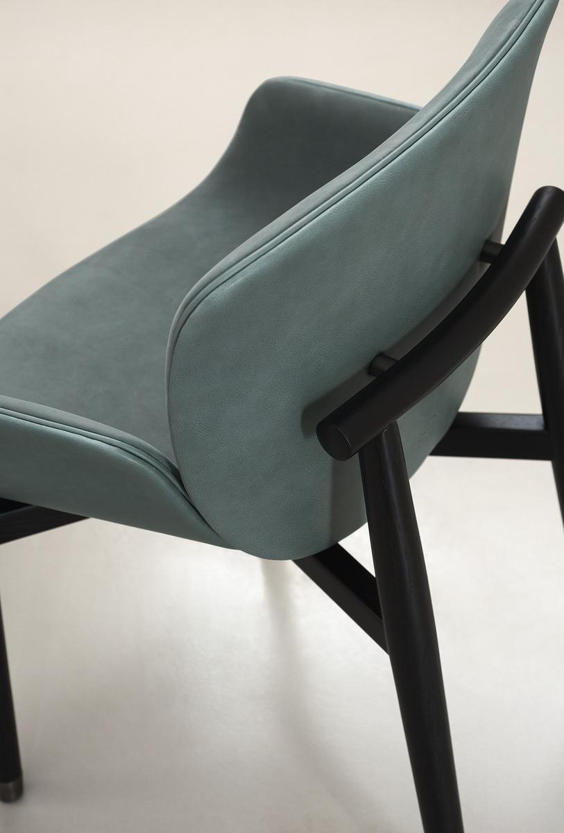Upholstered nabuk chair with armrests | Jorgen by Baxter