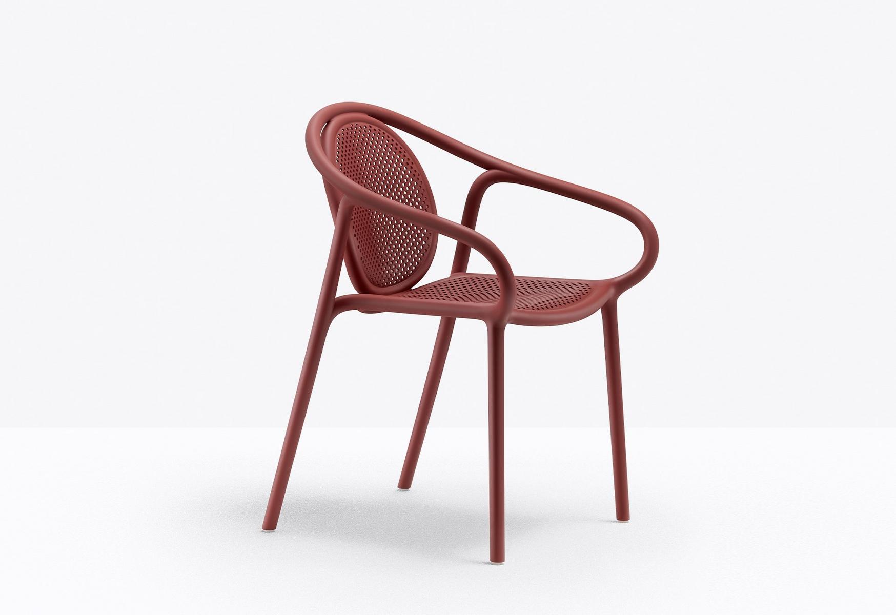 Stackable polypropylene chair with armrests | Remind 3735 by Pedrali