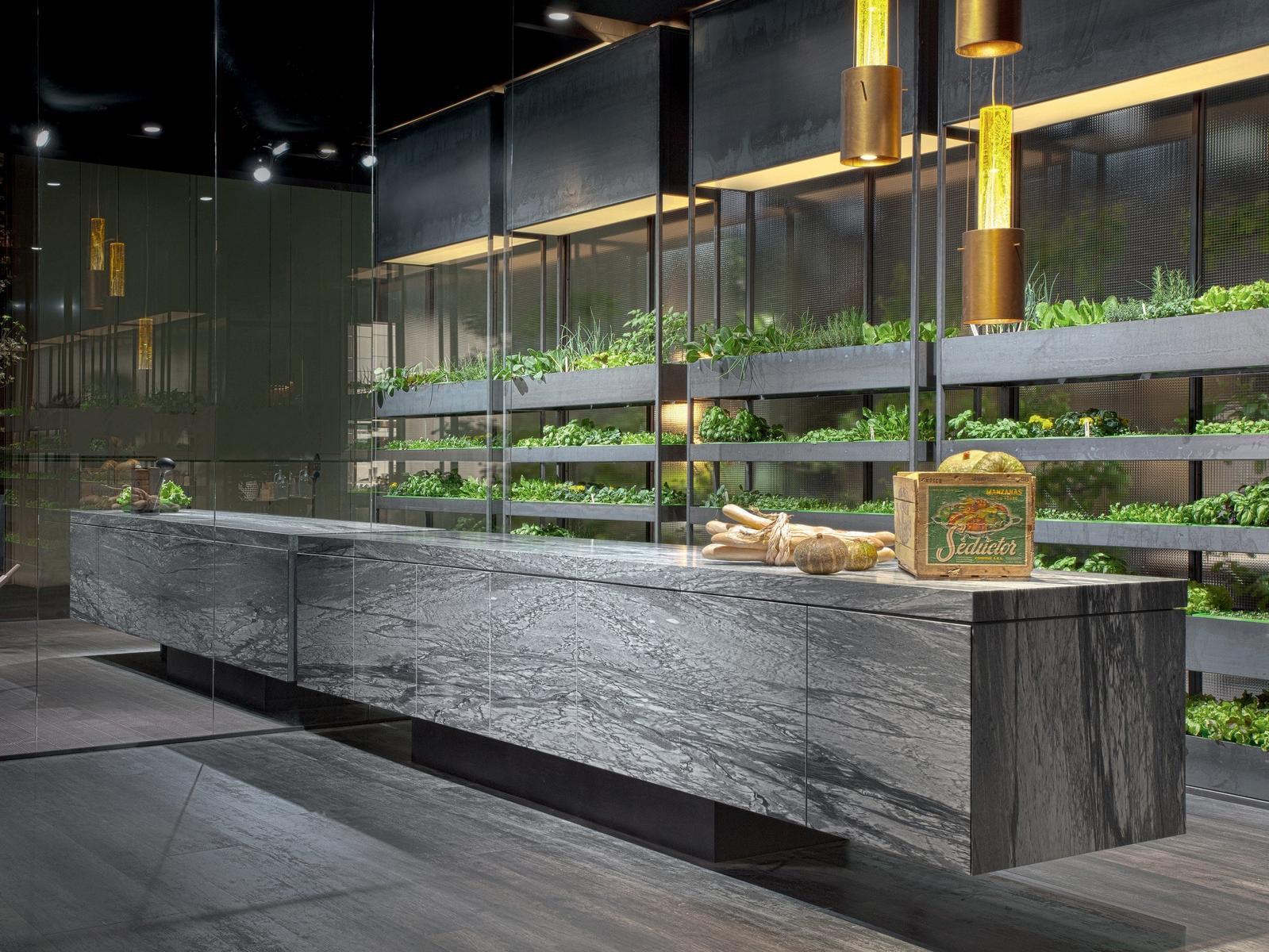 Kitchen with island Rossana K-in / K-out