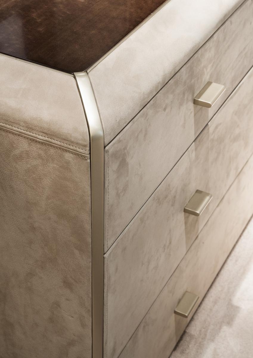 Wooden chest of drawers | Orion by Capital Collection