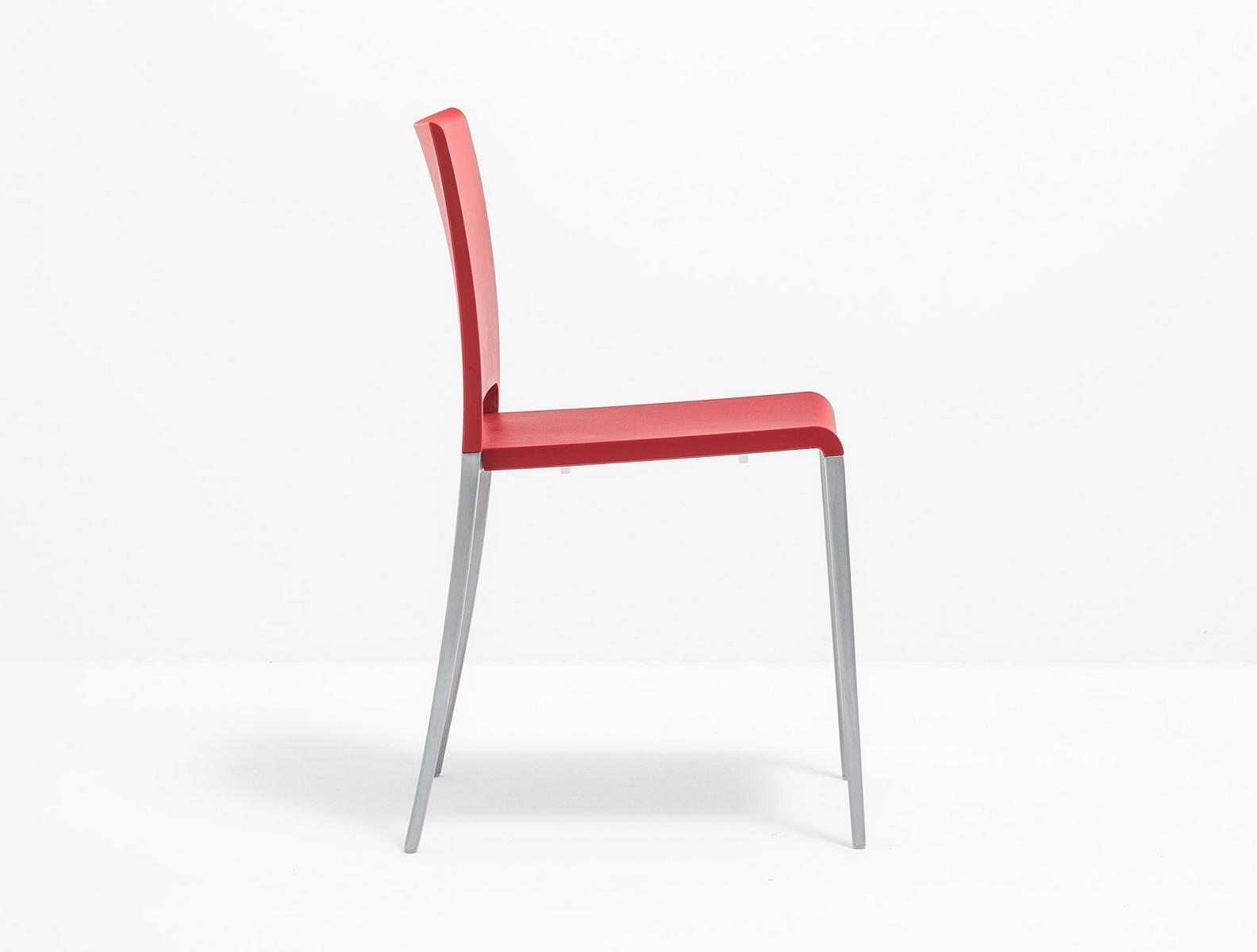 Stackable aluminium chair | Mya 700 by Pedrali