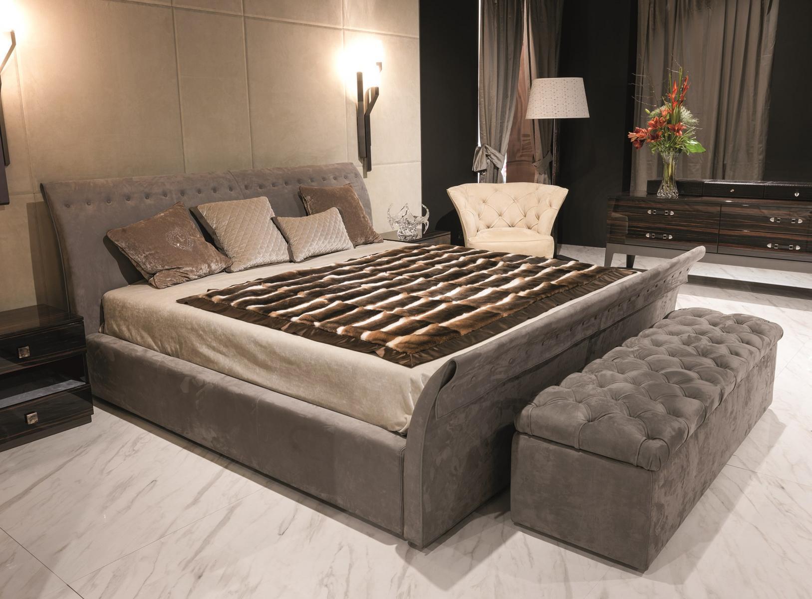 Velvet indoor benche | Sam by Longhi