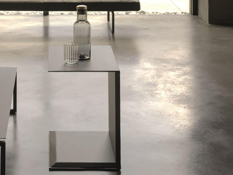 Rectangular aluminium side table | Ludwig by Desiree