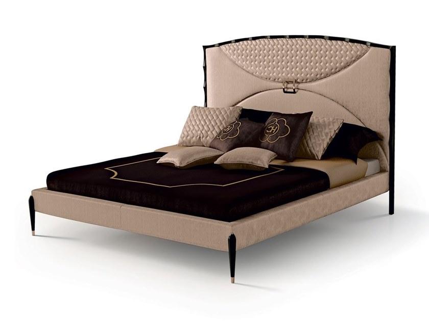 King size bed with upholstered headboard | 7081 by Carpanese home