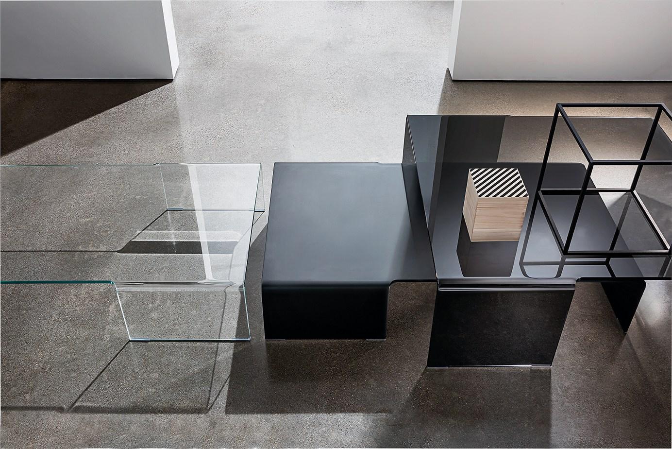 Low glass coffee table | Spider by Sovet