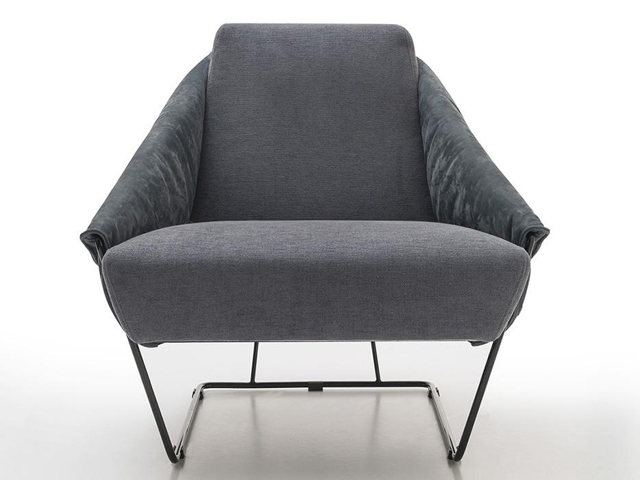 Armchair with armrests | Gioia by Nicoline