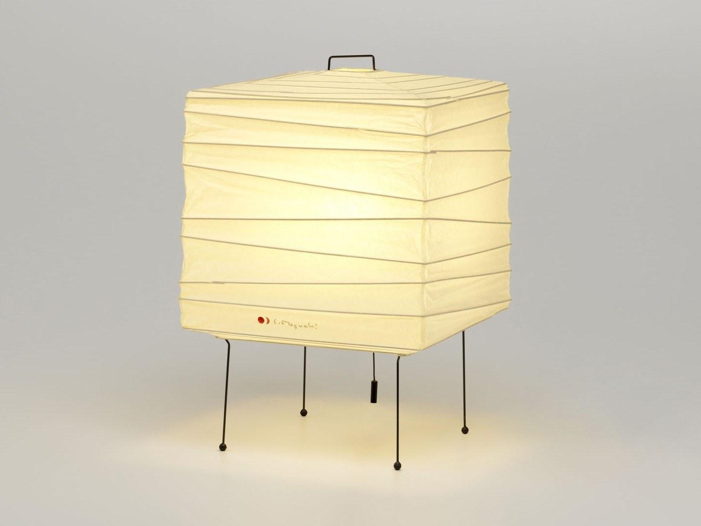 Japanese paper table lamp | Akari 3x by Vitra