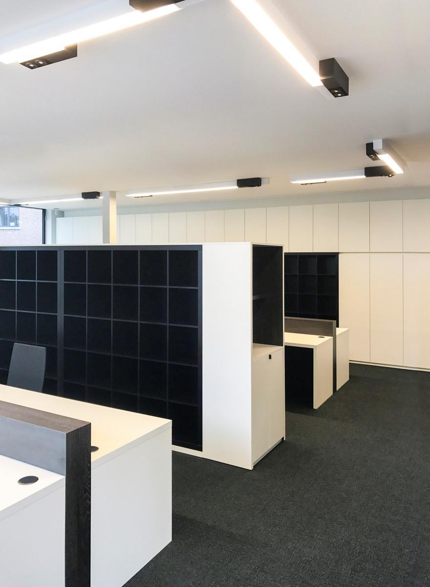 LED polycarbonate ceiling lamp | Metroffice by Dark