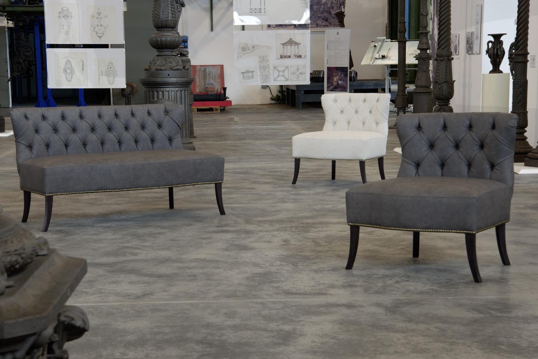 Chesterfield style upholstered leather armchair | Mork by Domingo salotti