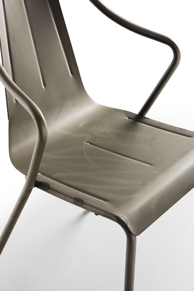 Stackable chair with armrests | Ola P In by Midj