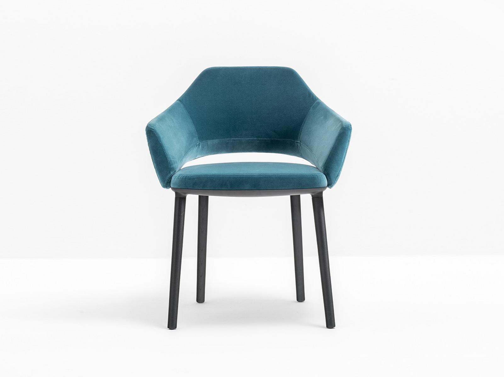 Upholstered fabric chair with armrests | Vic 645 by Pedrali