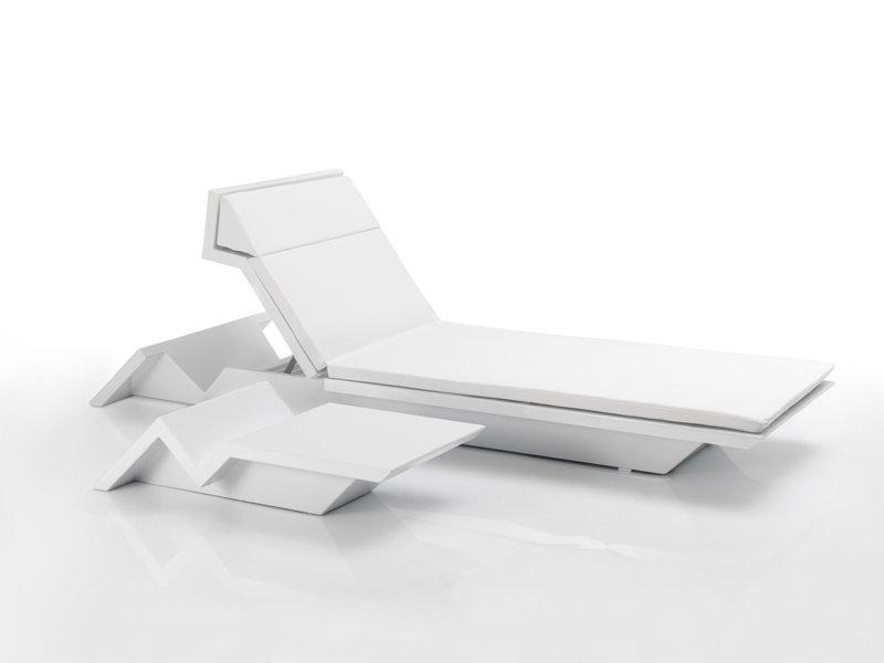 Garden side table | Rest by Vondom