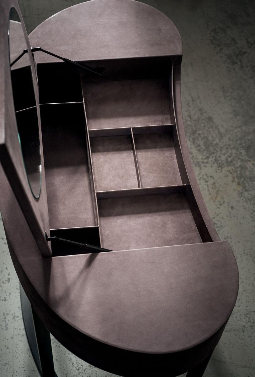 Leather dressing table | Yves by Baxter