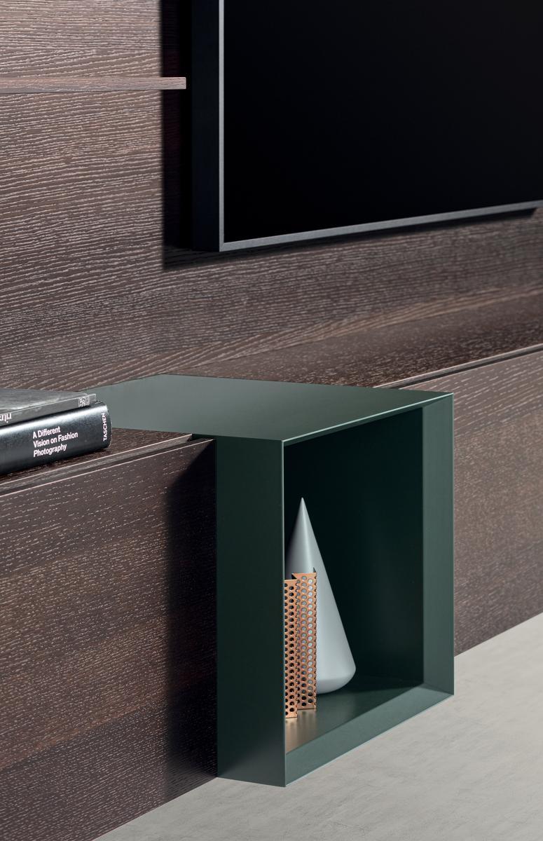 Sectional wooden storage wall | People 03 by Pianca