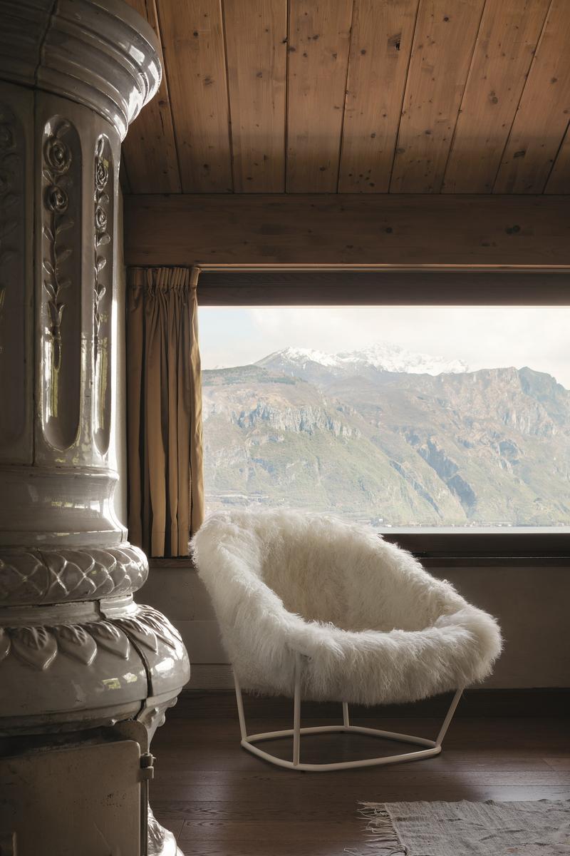 Upholstered fur armchair | Katrin by Arflex