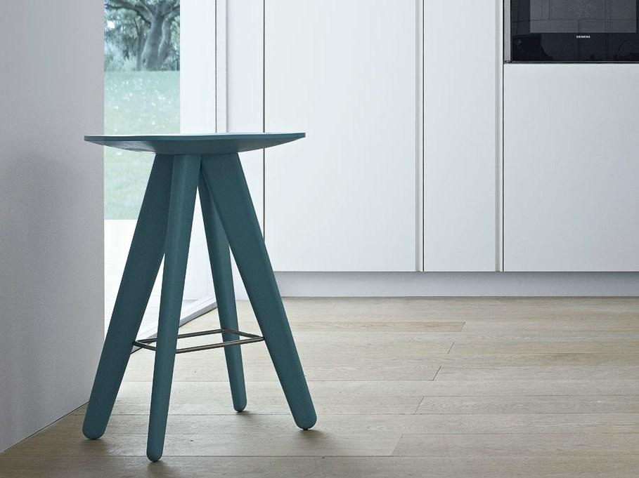 Wooden stool / coffee table | Ics by Poliform