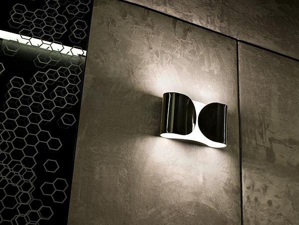 Powder coated steel wall lamp | Foglio by Flos