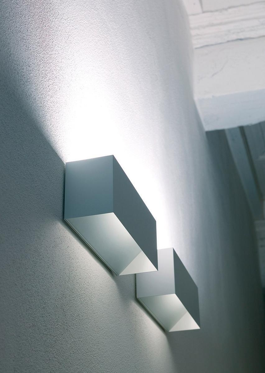 LED metal wall lamp | Più by Davide Groppi