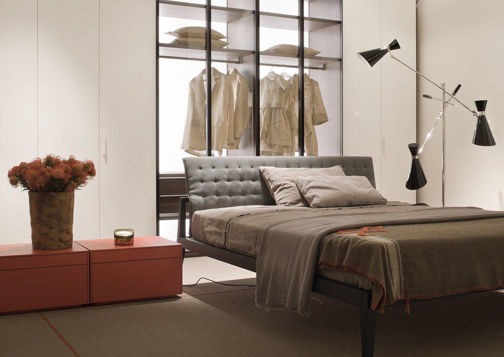 Wooden double bed | Theo by Lema