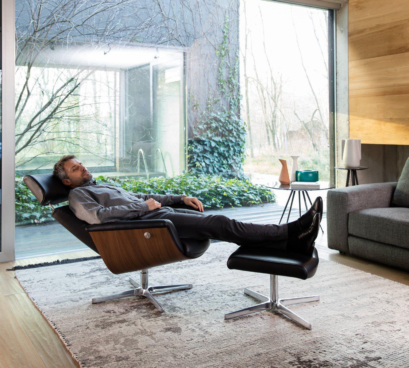 Leather armchair | Evolution by Alberta Salotti