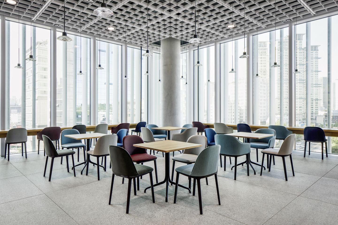 Square table with steel base and wooden top | Belleville by Vitra