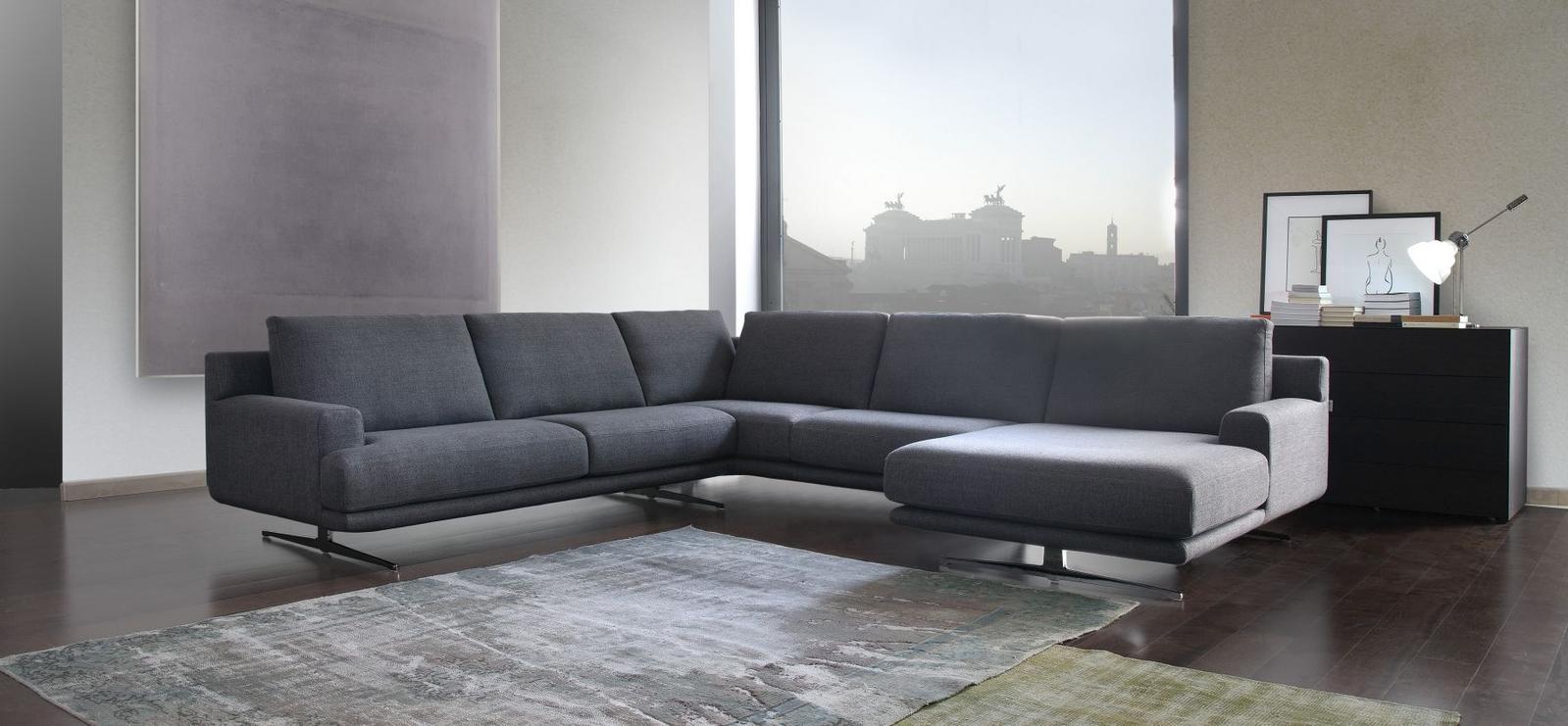 Modular velvet sofa | Cosmo by Calia Italia