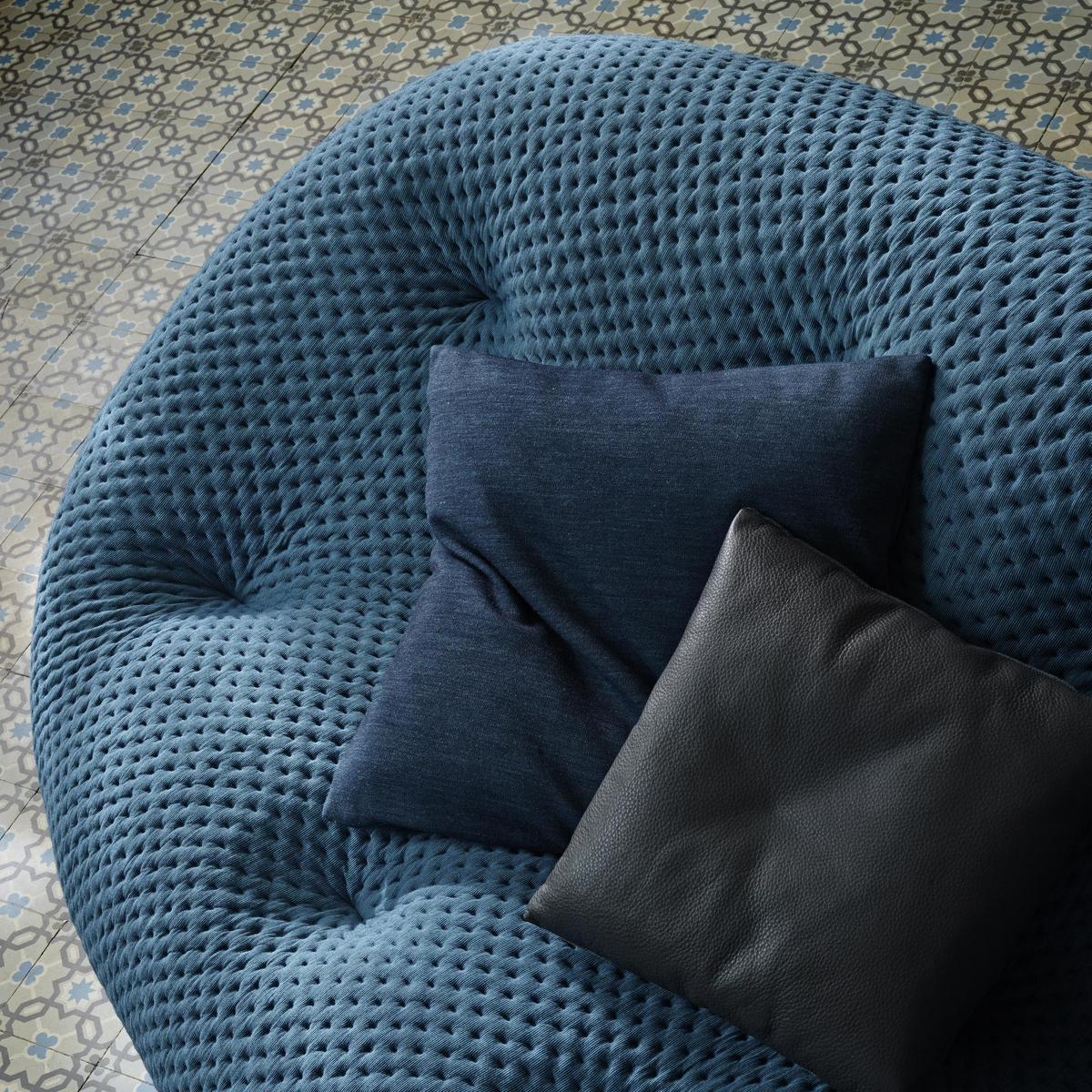 Tufted 3 seater fabric sofa | Ploum by Ligne Roset