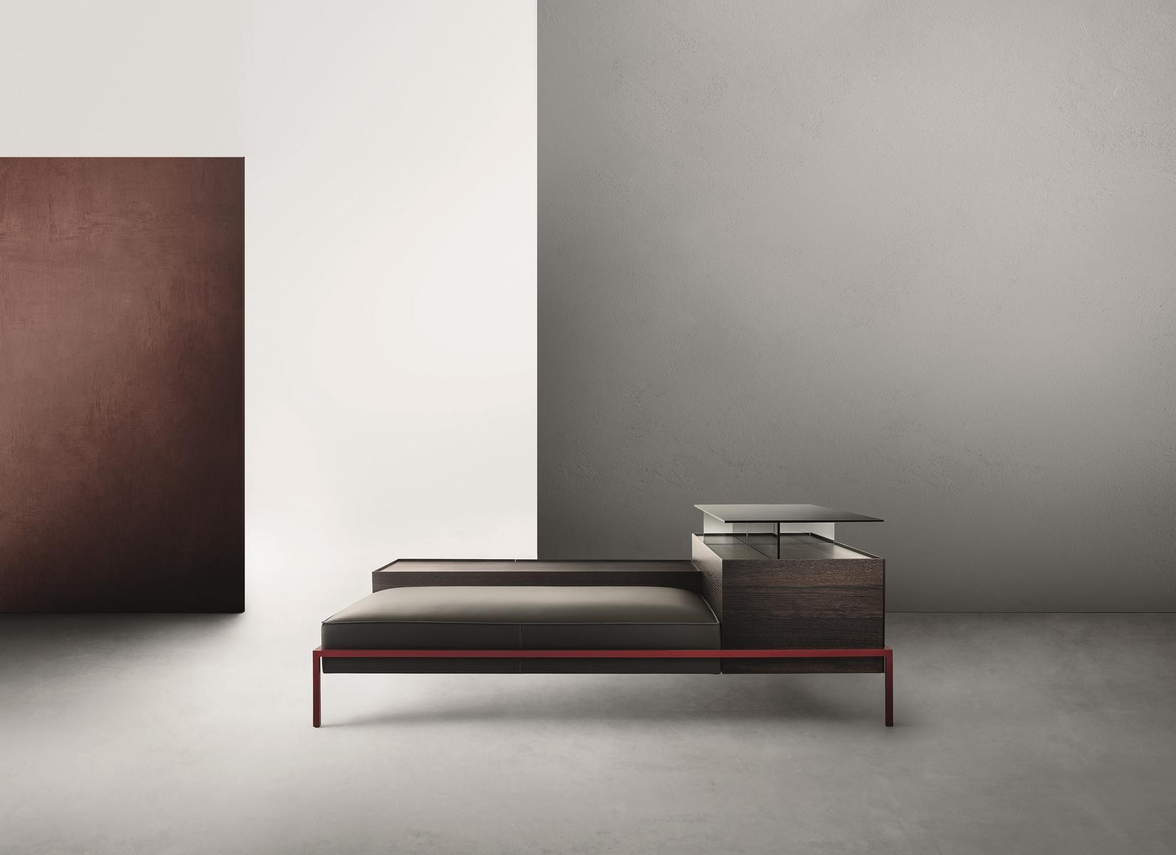 Storage modular leather bench | Faroe by Lema